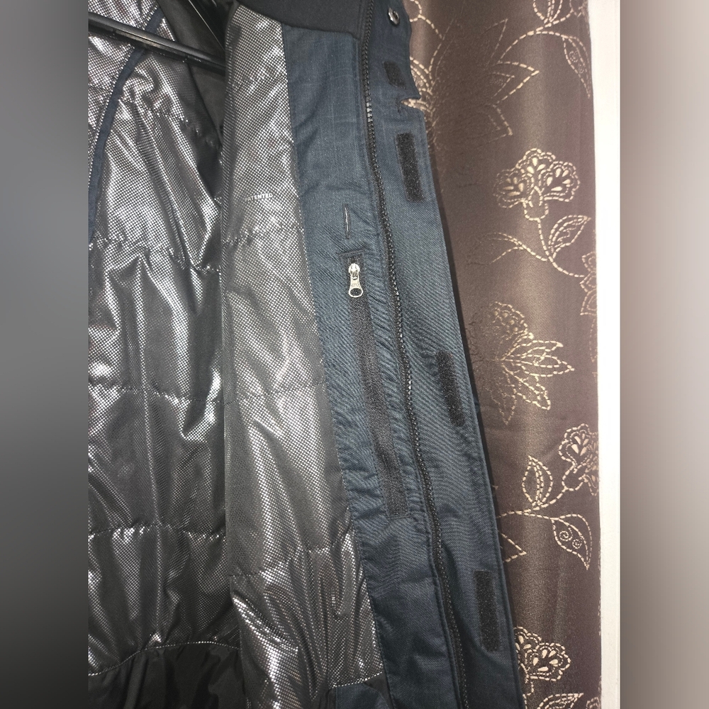 Columbia Men's Dark Gray Performance Jacket - Picture 6 of 9